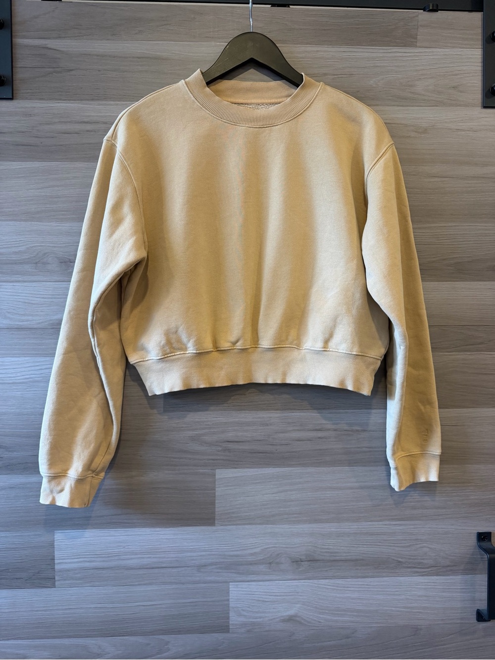 Tna Cozy AF Fleece Cropped Crew Sweatshirt Beige Medium